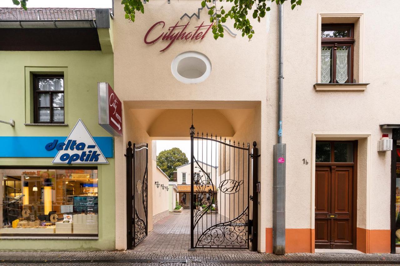 Cityhotel Bernburg Buitenkant foto